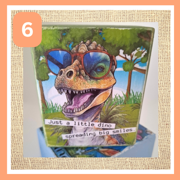 Dinosaurs Desk Sitters